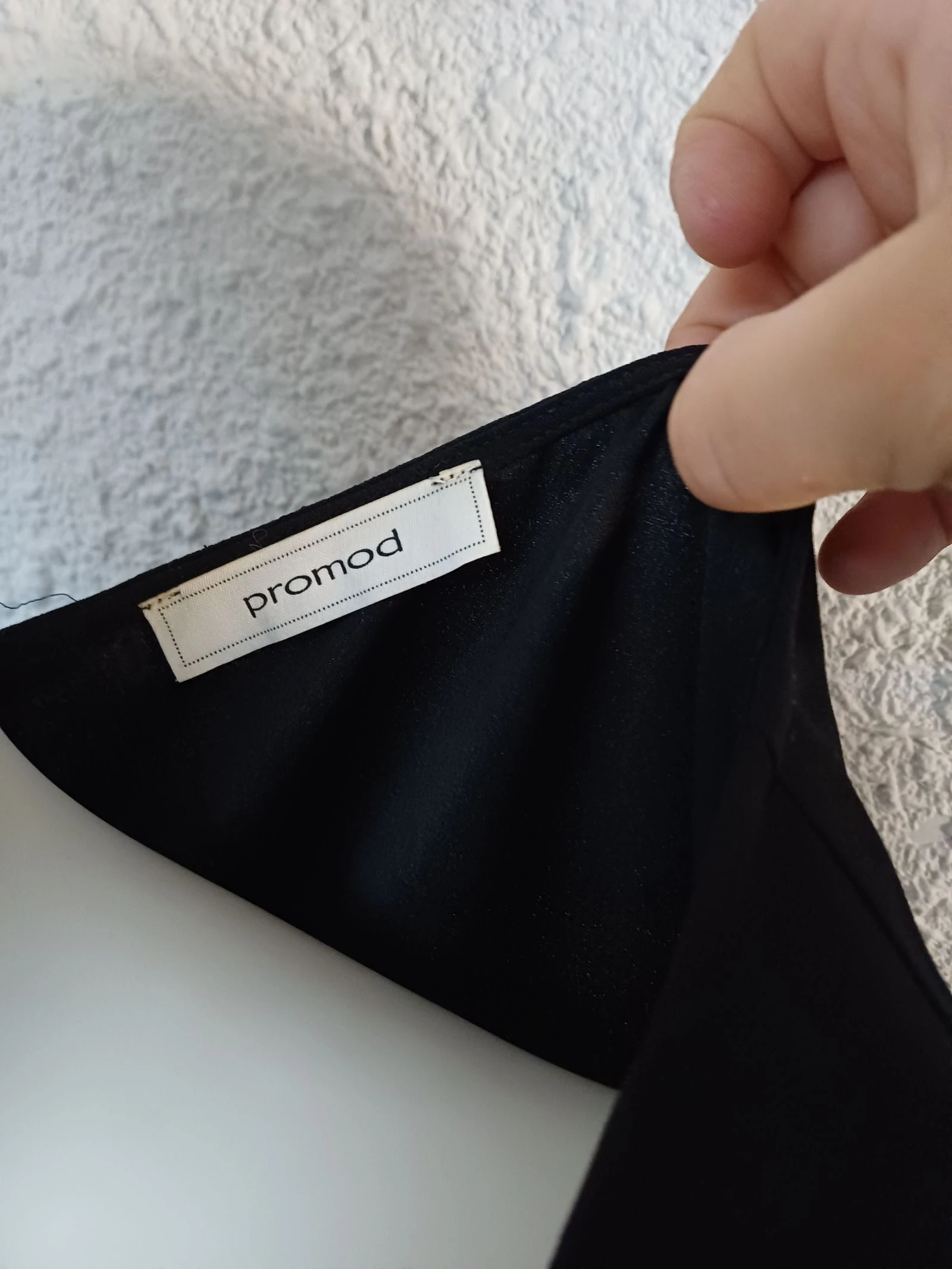 Lindo vestido preto com faixas prateadas - Promod 38/40 – photo 3
